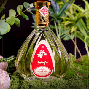 Rượu Lá Sâm Ngọc Linh - Tân Diệp Tửu (chai 500ml)